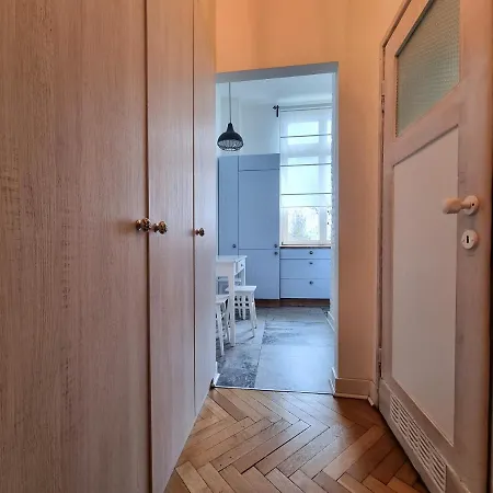 Апартаменты Euro24 Akacja - 2 Pokoje, 2 Antresole - Centrum, Blisko Plazy, Prywatny Parking *