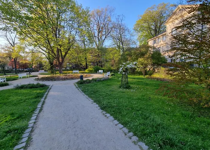 Apartment Euro24 Akacja - 2 Pokoje, 2 Antresole - Centrum, Blisko Plazy, Prywatny Parking Sopot